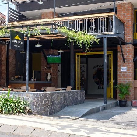 Kumpul Hostel Kuta Легіан Екстер'єр фото